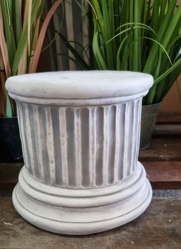 Sockel säule rund klein - säule, rund,